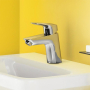 Смеситель для раковины Hansgrohe Logis 71070000. Фото